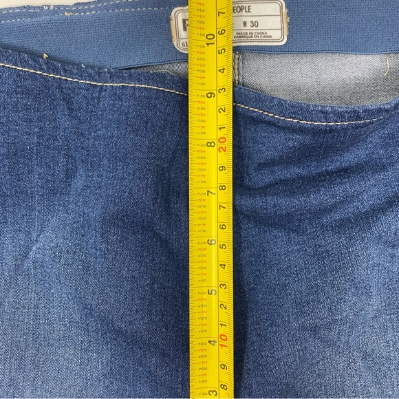 Free People Penny Pull On Flare Jeans Bell Bottoms in Rich Blue Denim 30 - Picture 9 of 12